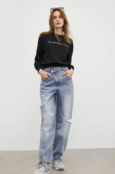 Ripped Slouchy Wide-Leg Mom Jeans