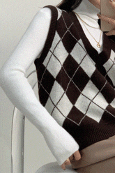 Saddle Brown V-Neck Diamond-Check Knitted Vest