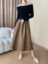 One-shoulder knitted sweater