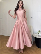 Temperament Stand Collar Short Sleeved Pleated Waist Mid Length Dresses