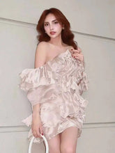 Fashionable Slash Neck Short Sleeved Ruffle Edge Mini Dresses