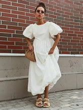 Simple Casual Round Neck Bubble Sleeve Pleated Dresses