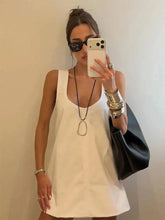 Simple U-Neck Sleeveless Mini Dresses