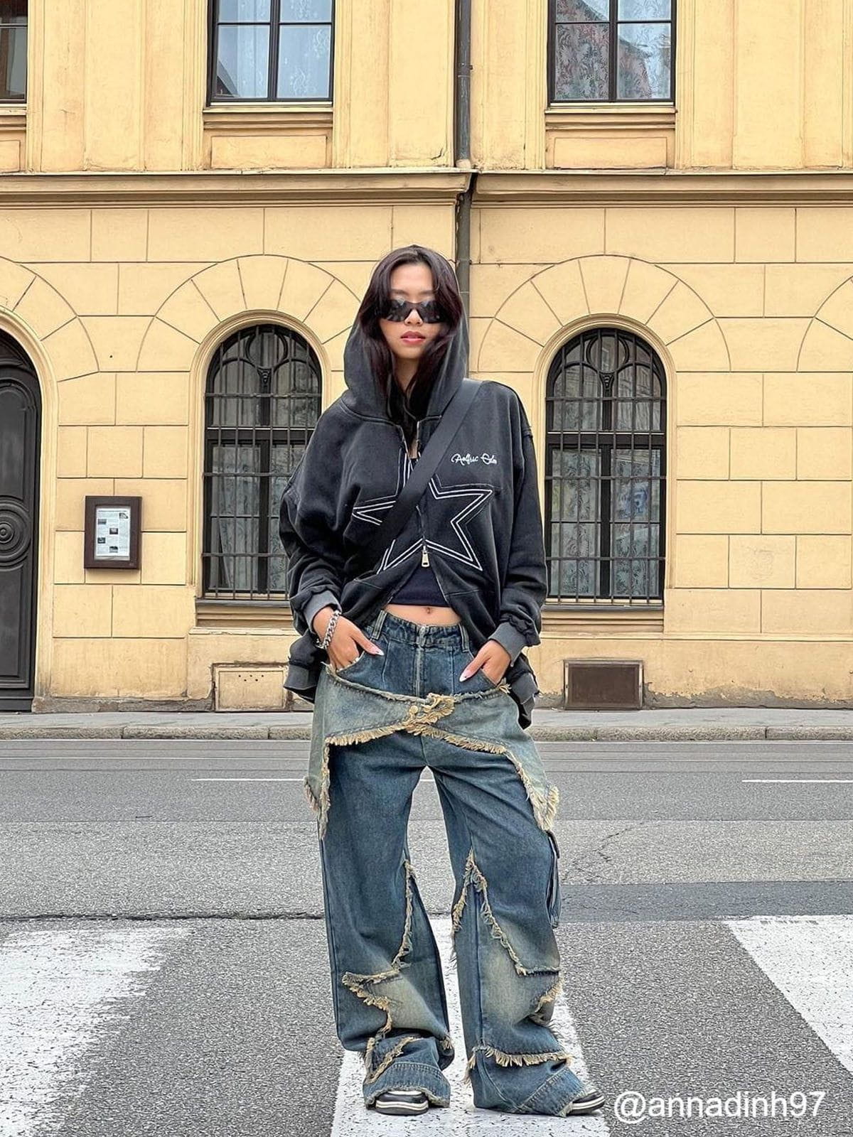 Star Washed Zip-up Hoodie