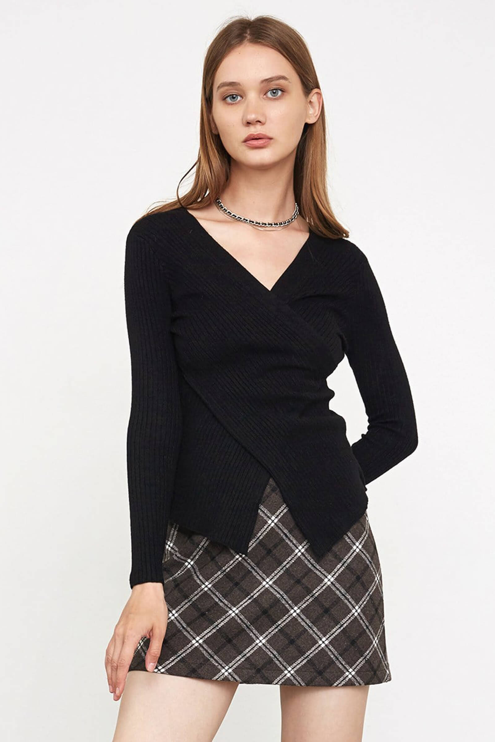 Myrline Black V-Neck Sweater
