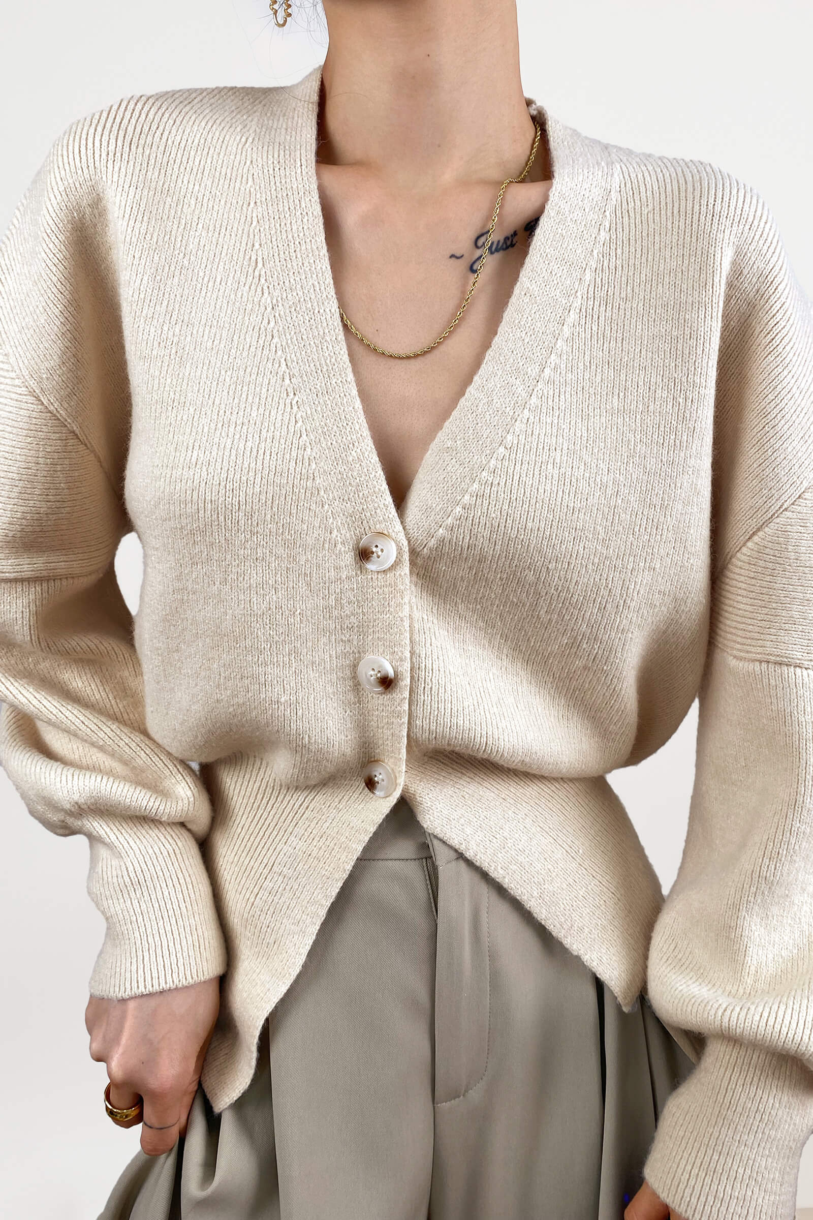 Ivory V-Neck Banded Hem Cardigan