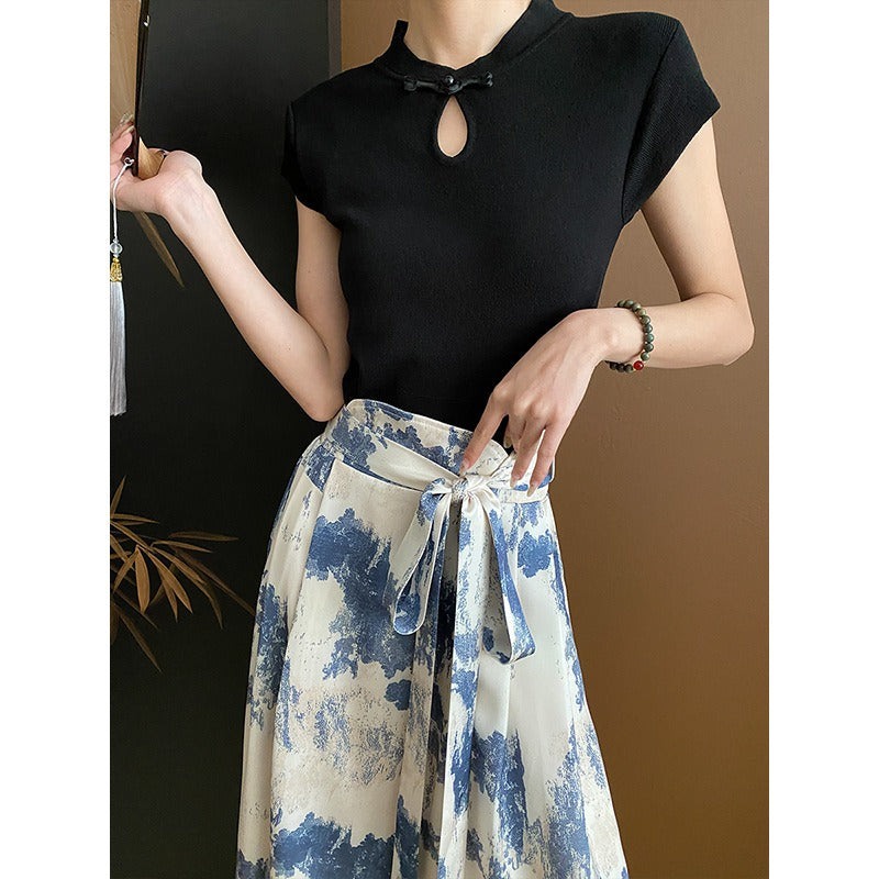 Short sleeve of hollow semi-high neck sweater