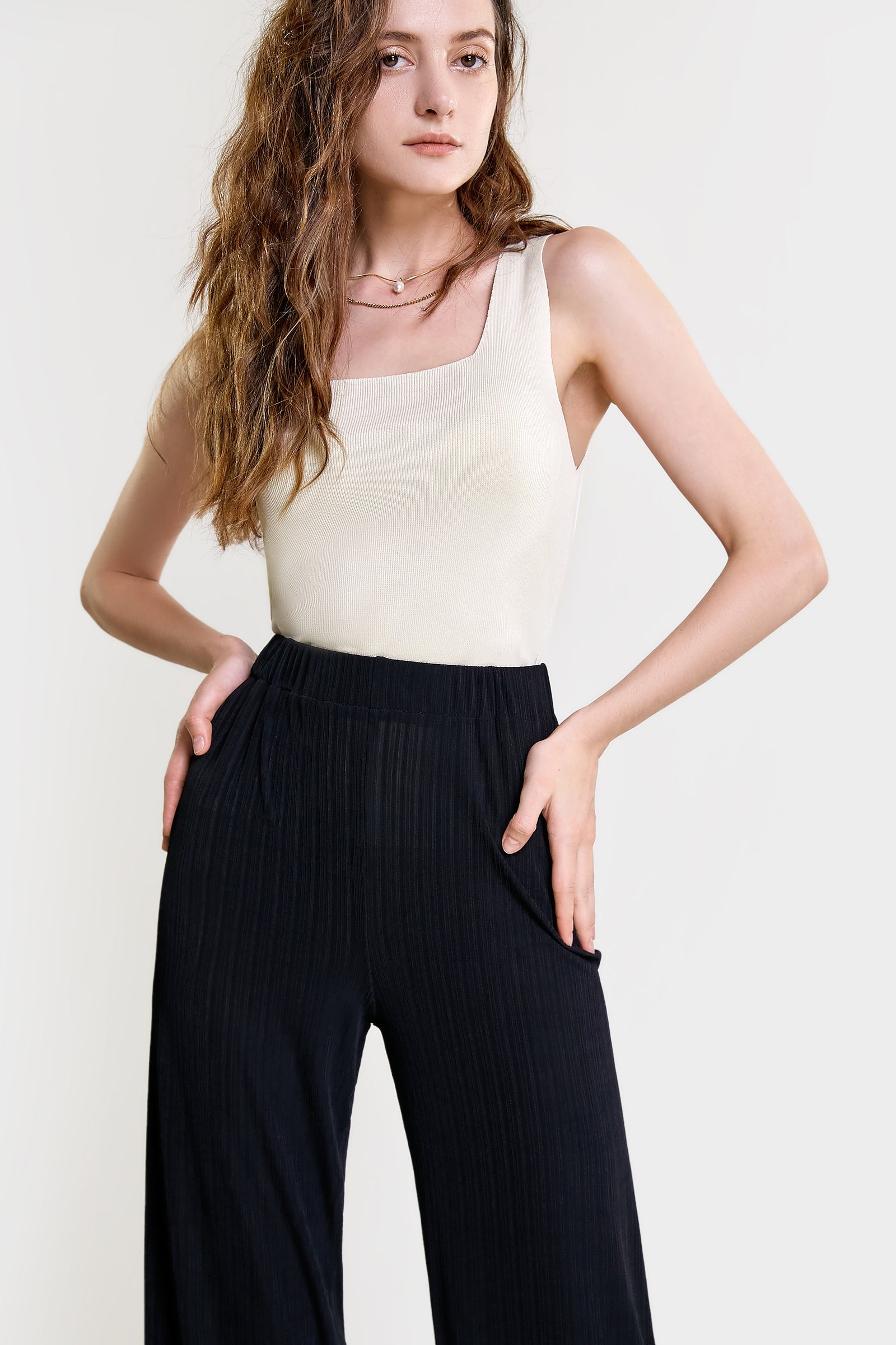 Old Lace Square Neck Soft Rib Knitted Tank Top