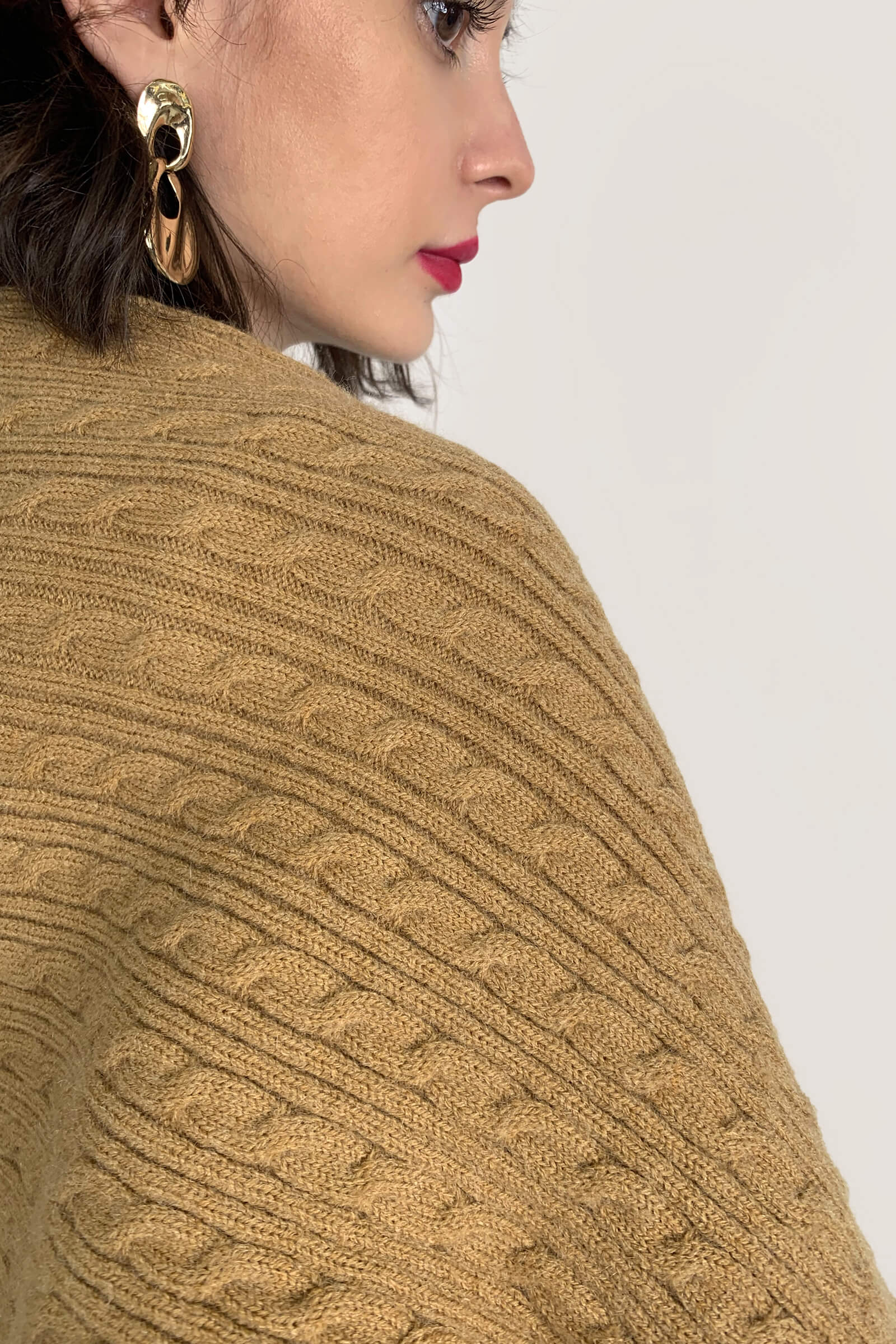 Peru Cable Knit Shrug Cardigan & Vest Two-Piece Set