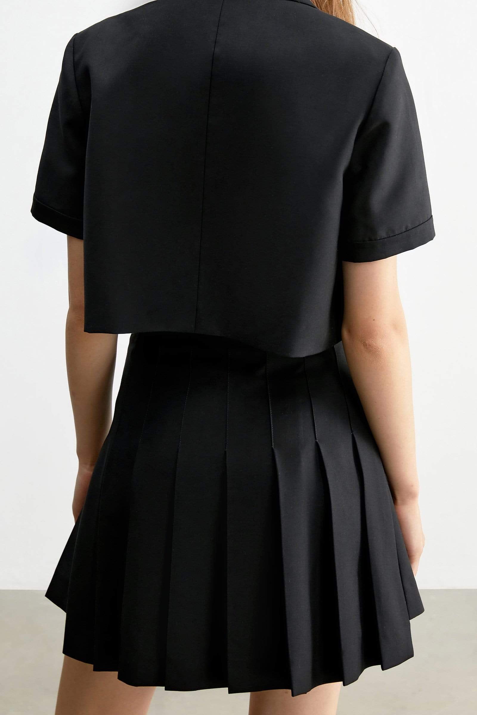 Charlize Black Pleated Skirt