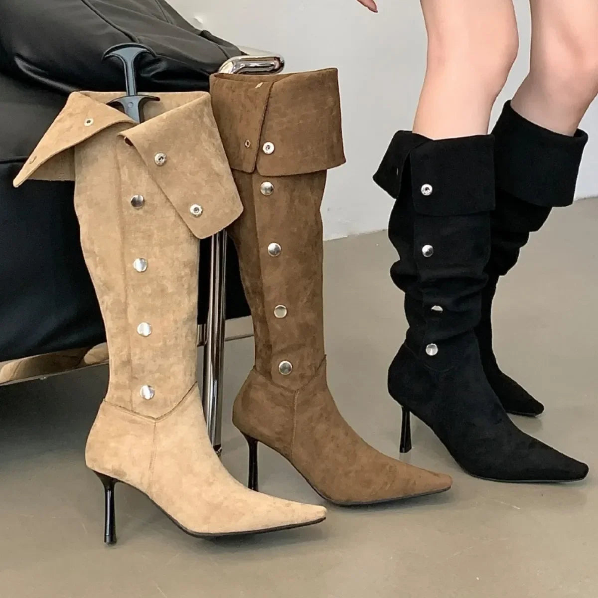 High Barrel Coarse Heel Knight Boots