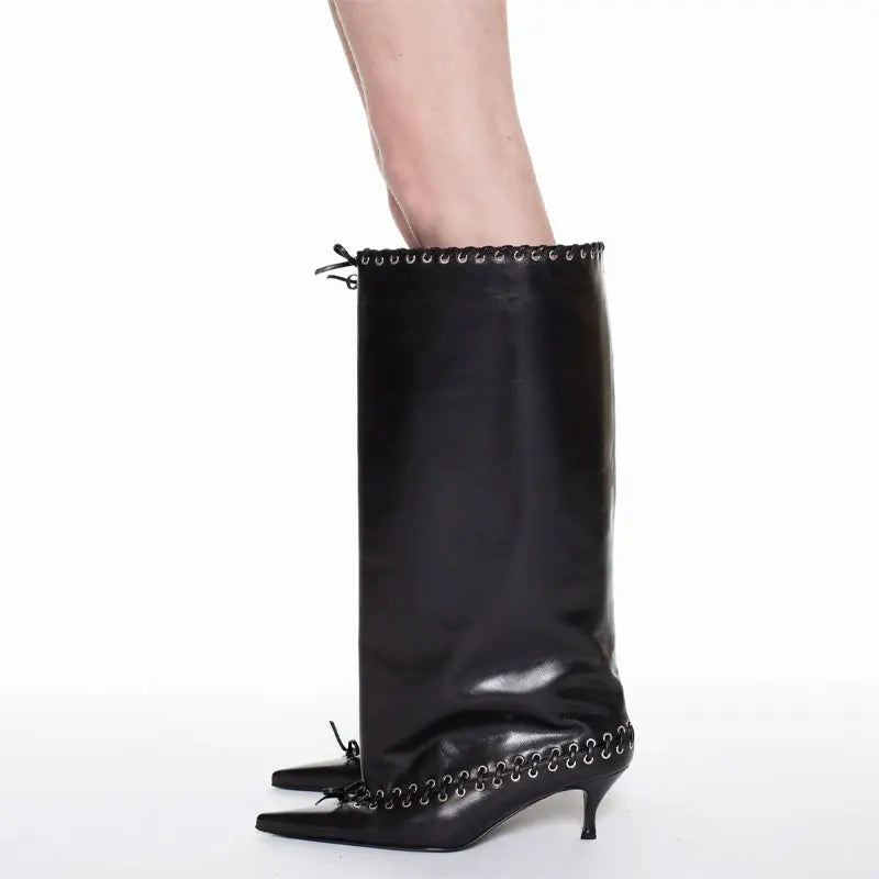 pointed strap design