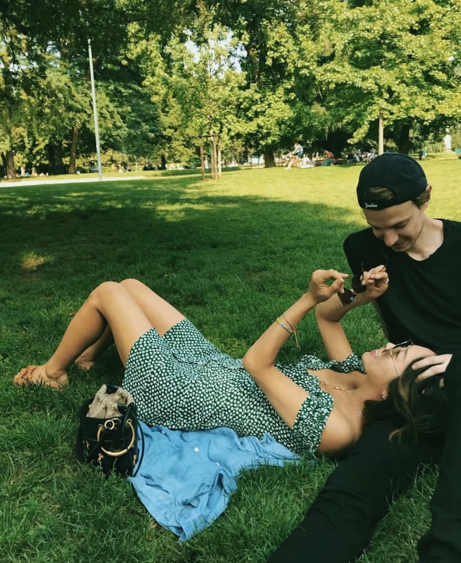 Green Square Collared Broken Flowers Wear Both Over The Shoulders