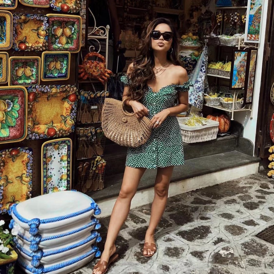 Green Square Collared Broken Flowers Wear Both Over The Shoulders