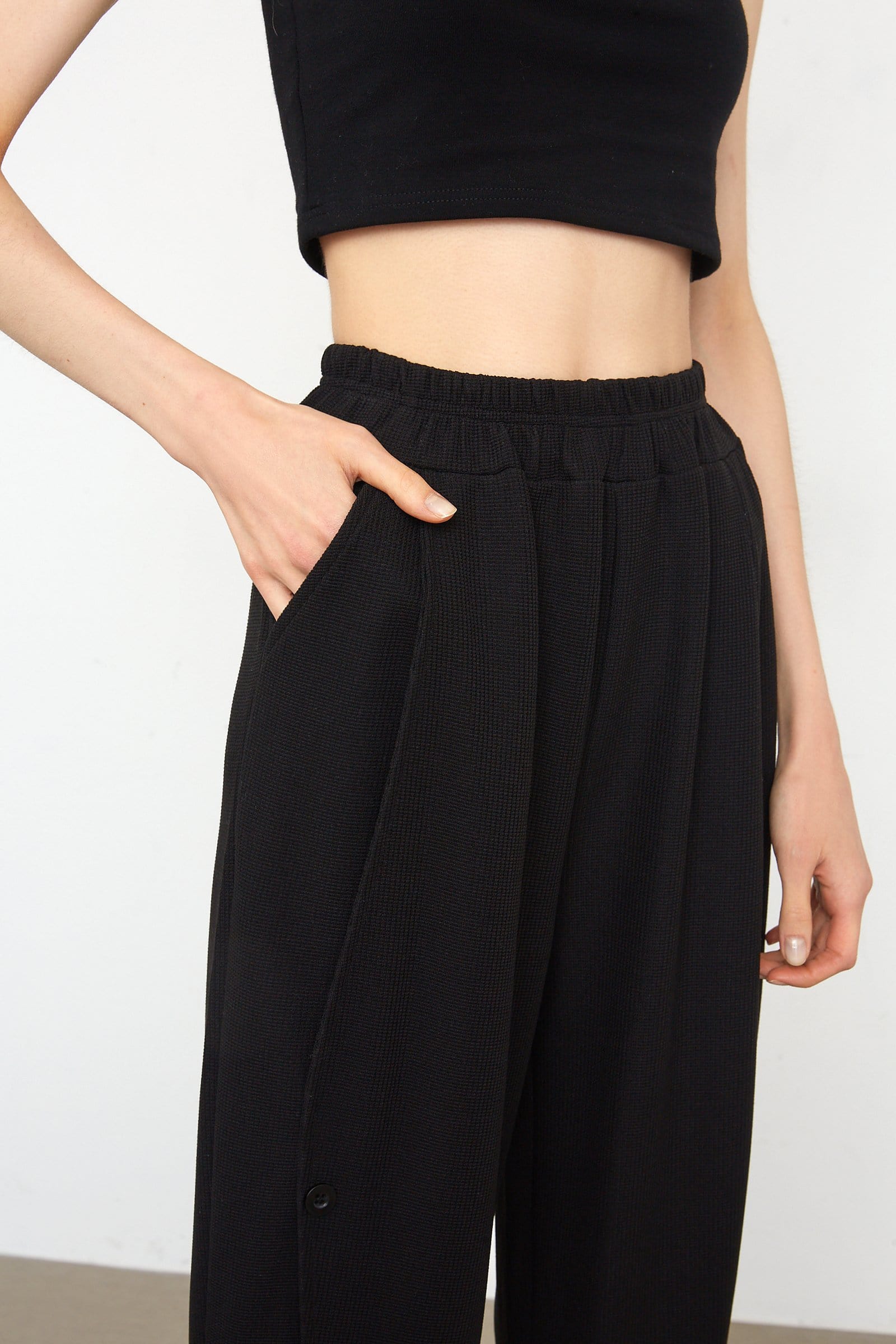 Octavie Black Slouchy Pants