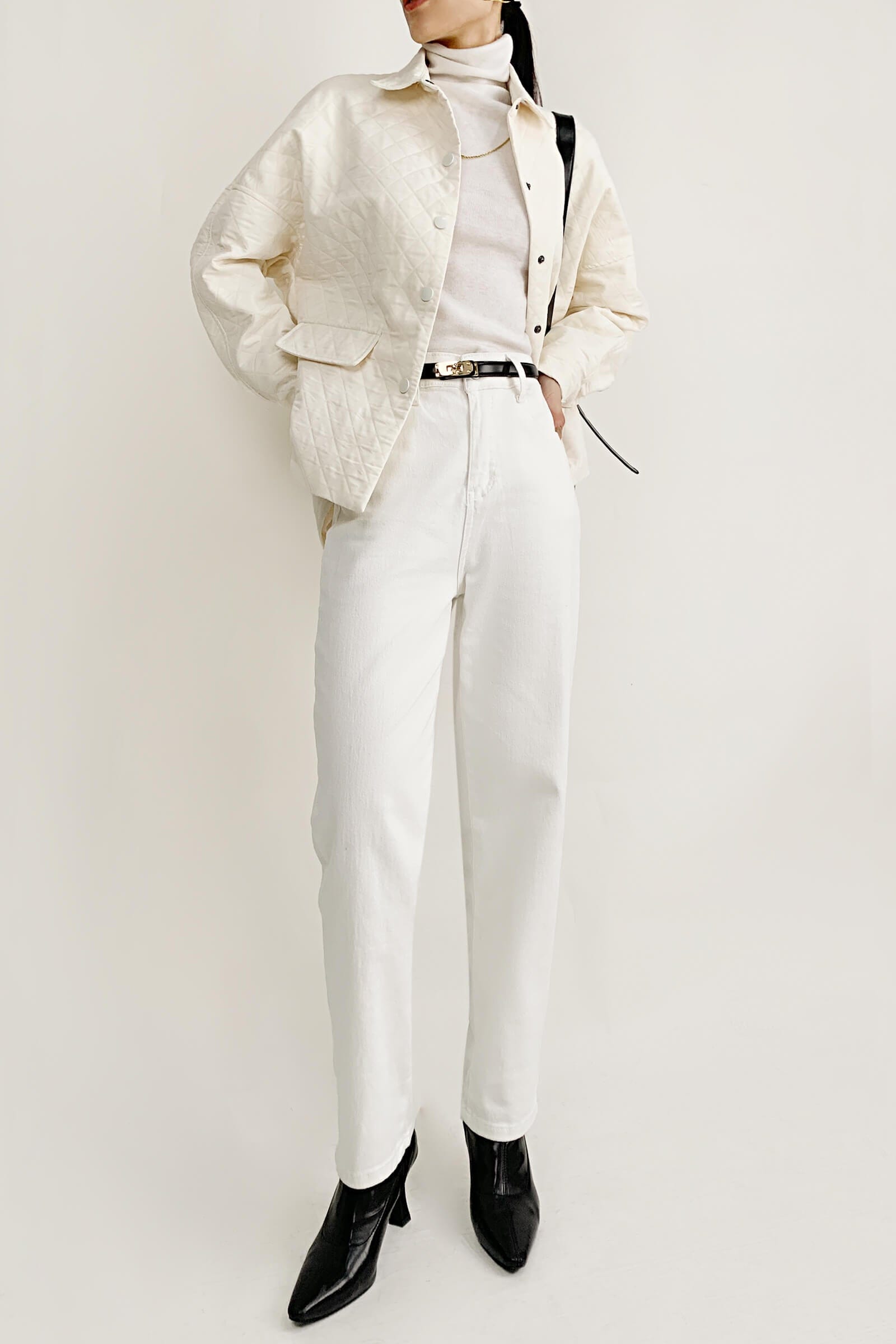 White Basic Wool-Blend Turtleneck Sweater