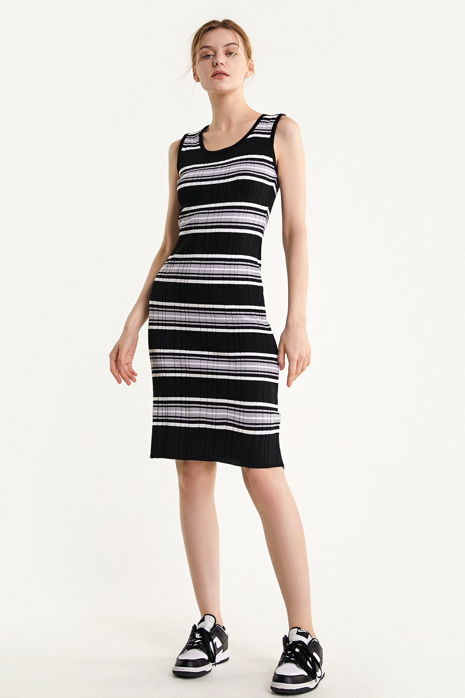 Black Sleeveless Striped Knitted Midi Dress