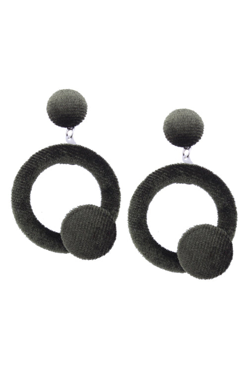 Flannel Ring Lovely Earrings