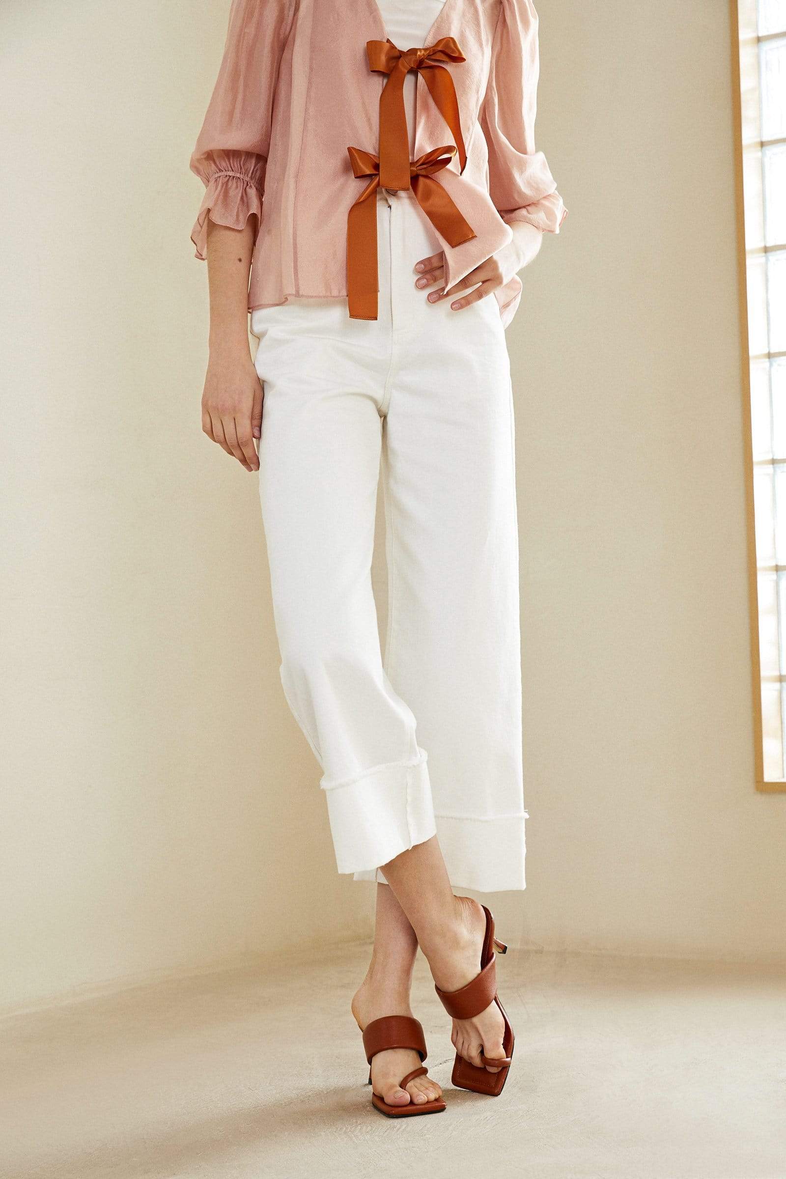 Sasha White Capri Pants