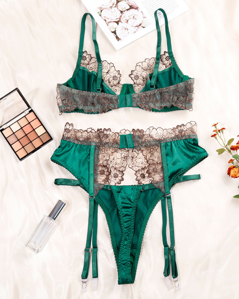 Embroidered Flower Lace Splicing Garter Lingerie Set