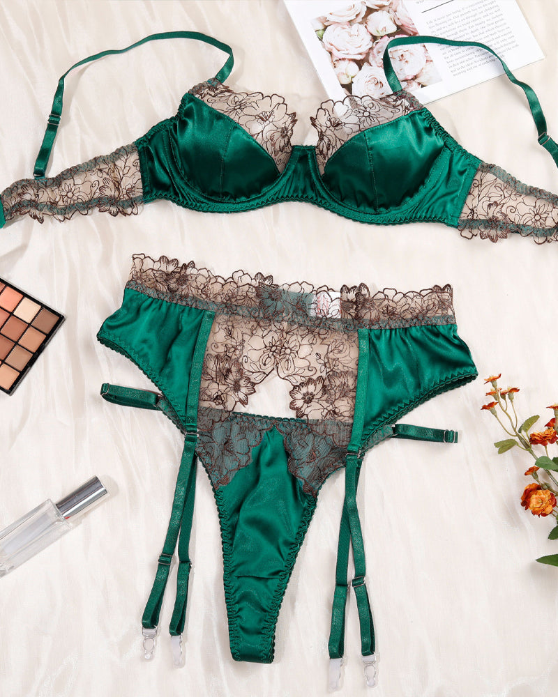 Embroidered Flower Lace Splicing Garter Lingerie Set
