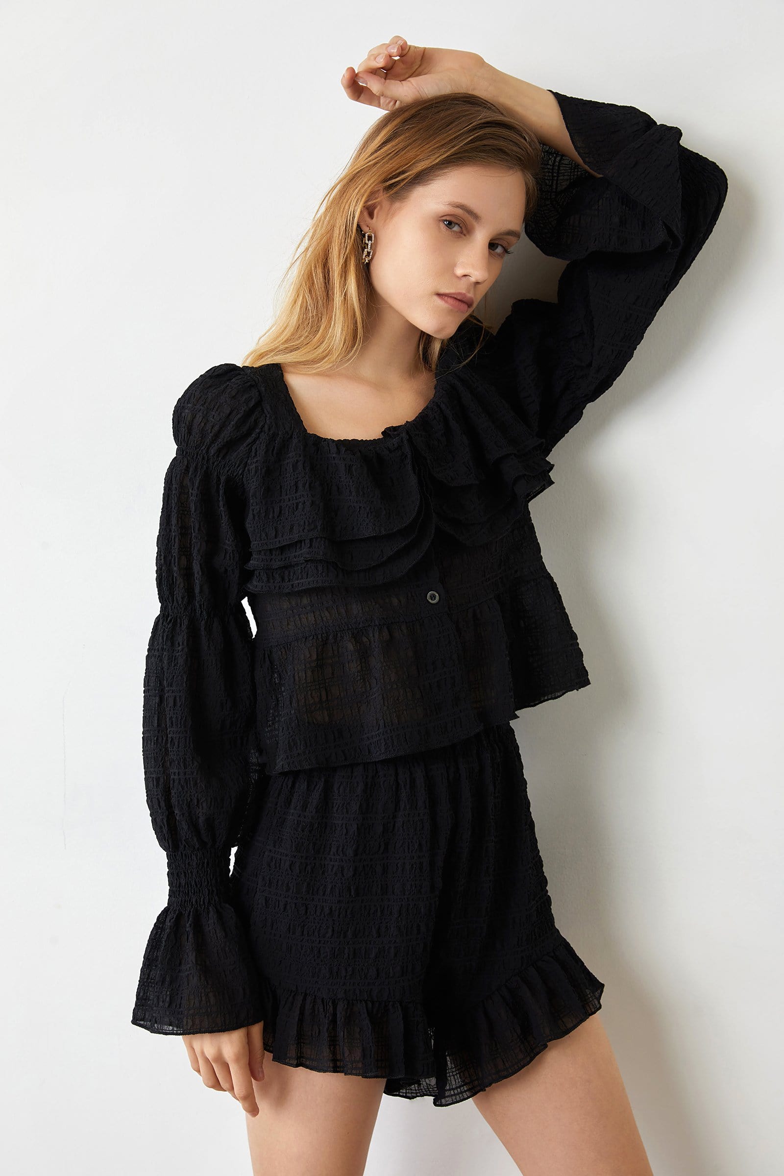 Kyra Black Crop Blouse