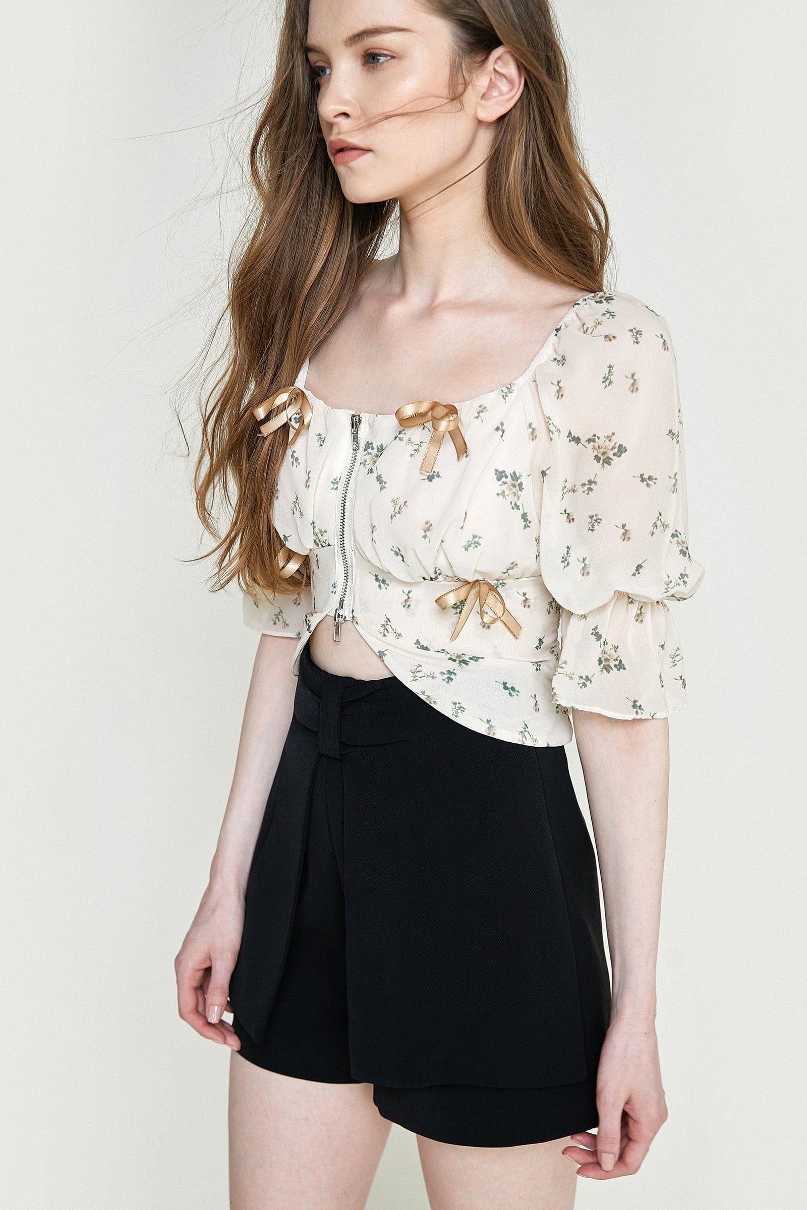 Old Lace Floral Print Bowknot Detail Zip-Up Blouse