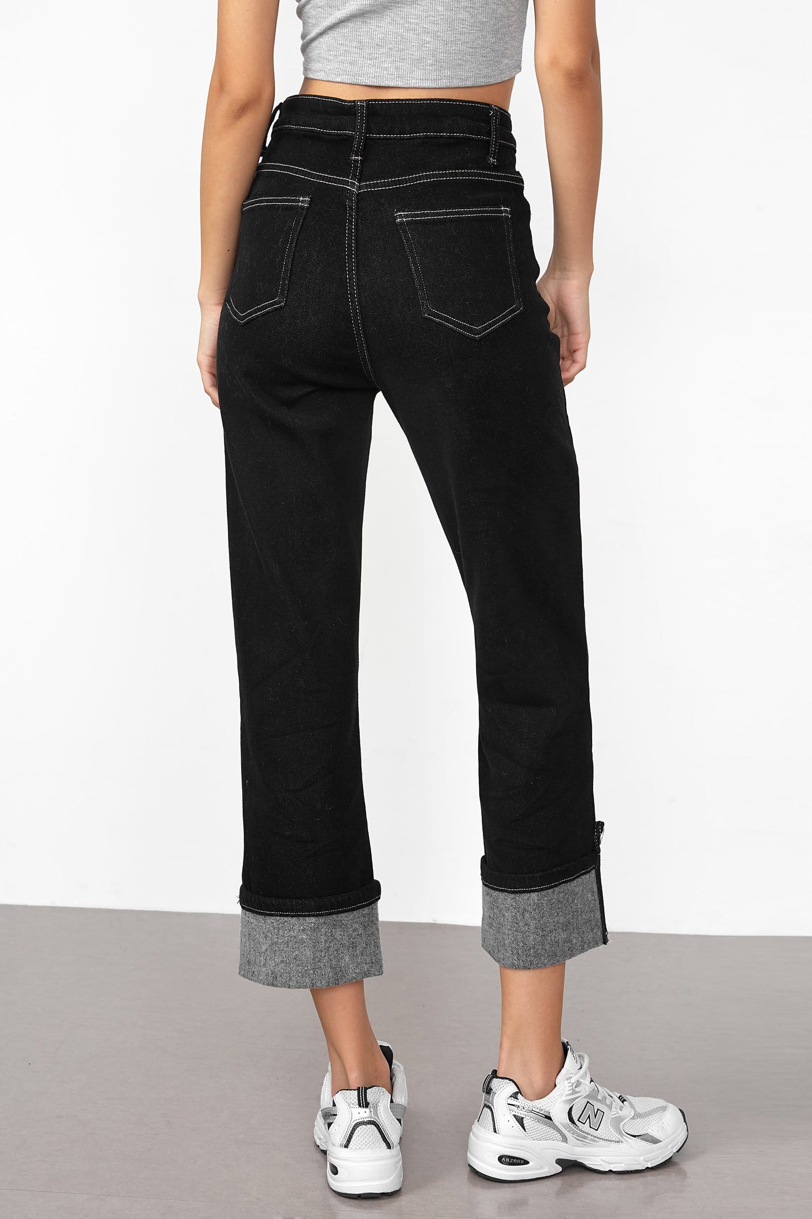 Nereida Black Straight Leg Jeans
