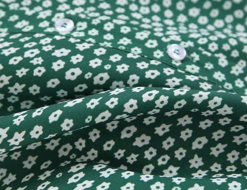 Green Square Collared Broken Flowers Wear Both Over The Shoulders