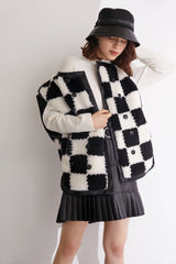 Stearns Black Checkerboard Teddy Vest