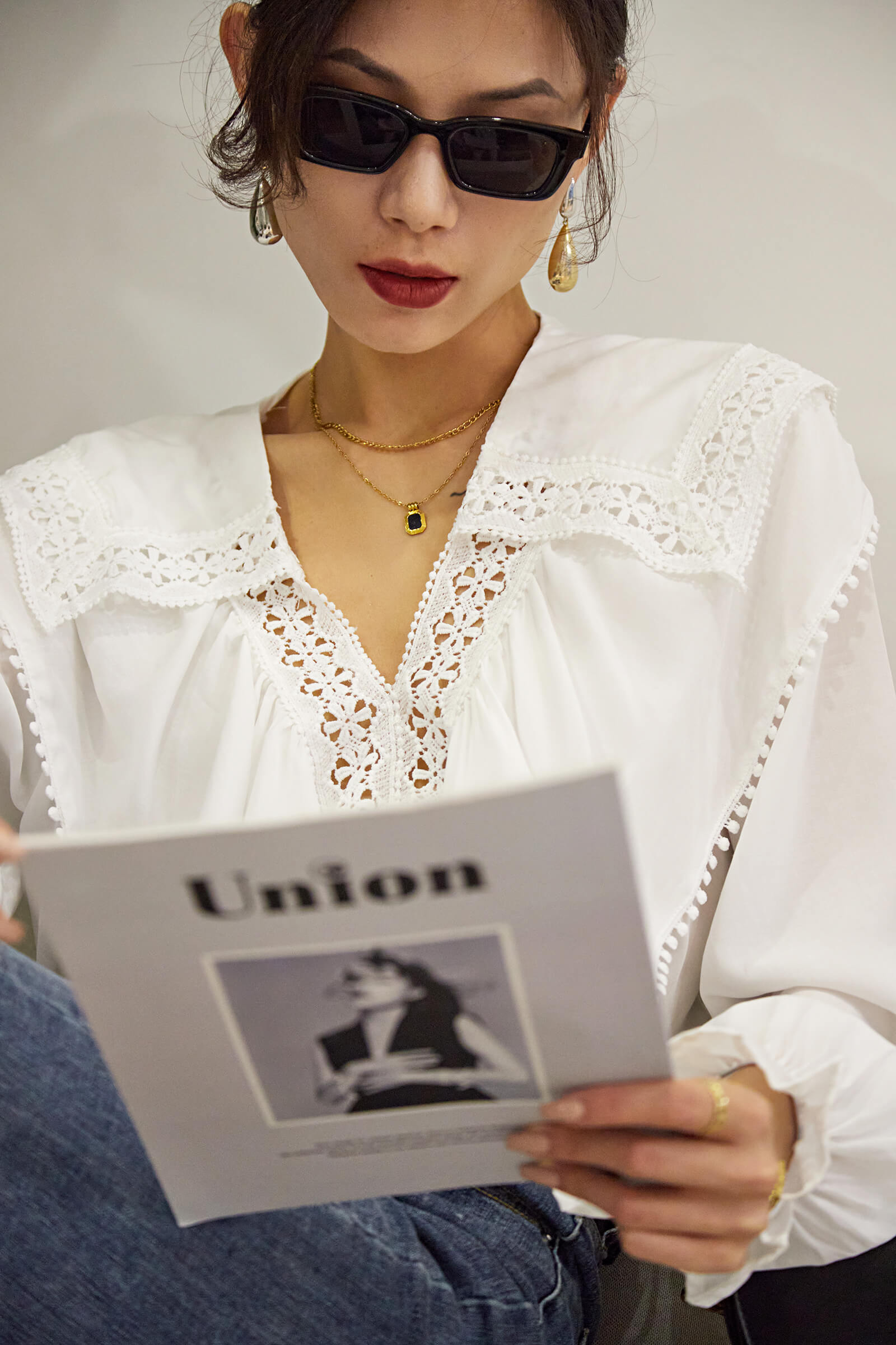 White Doll-Collar Bell Sleeve Blouse