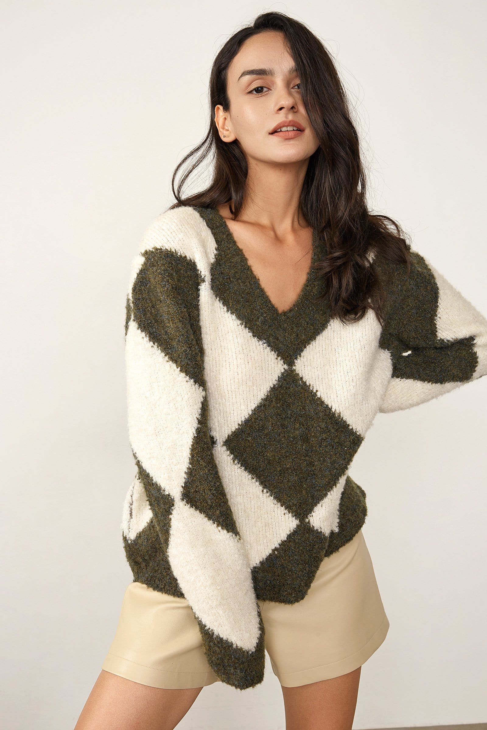 Ryan Dark Green V-Neck Sweater