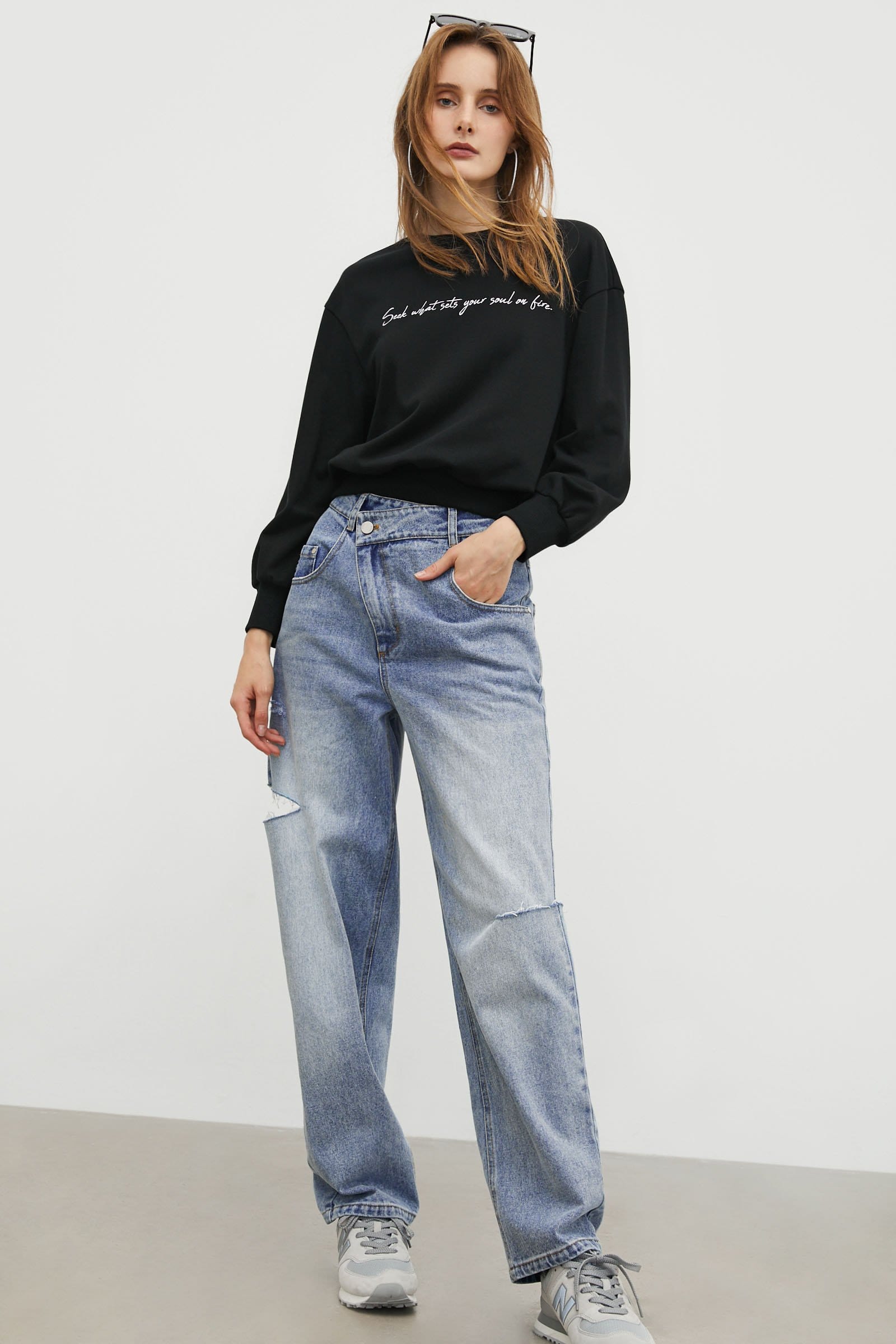 Ripped Slouchy Wide-Leg Mom Jeans