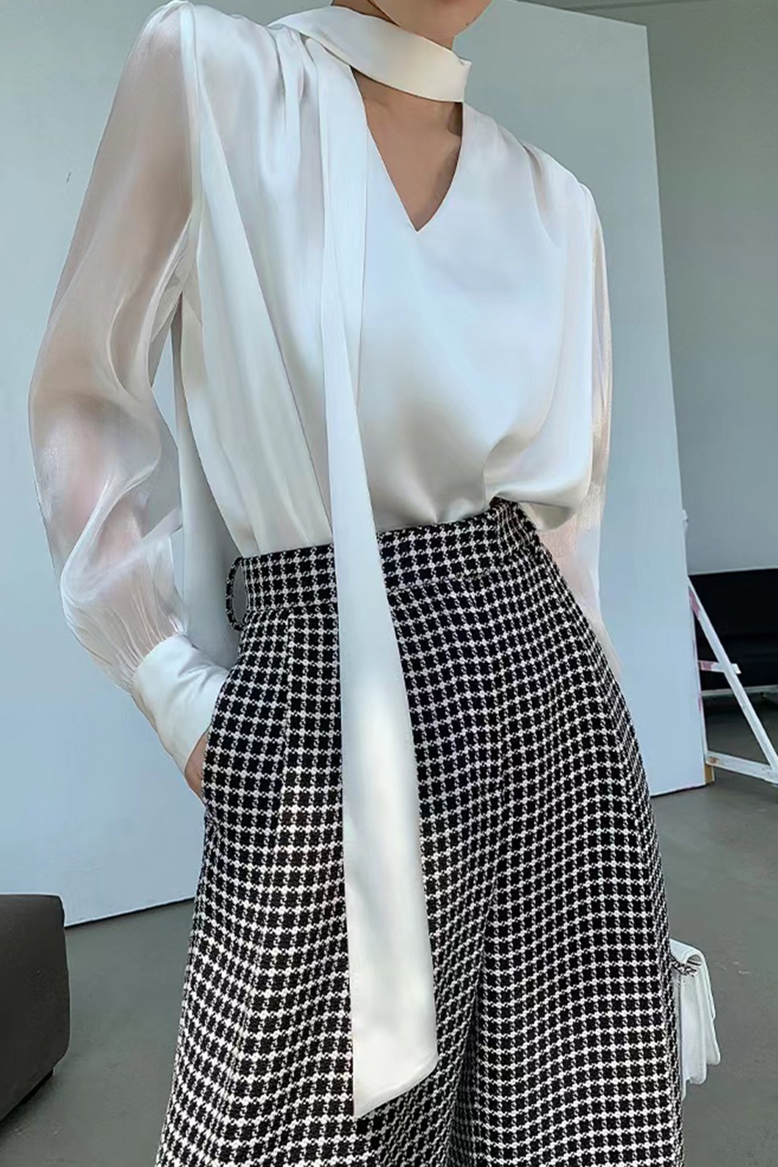 White Tie Lantern Sleeve Blouse