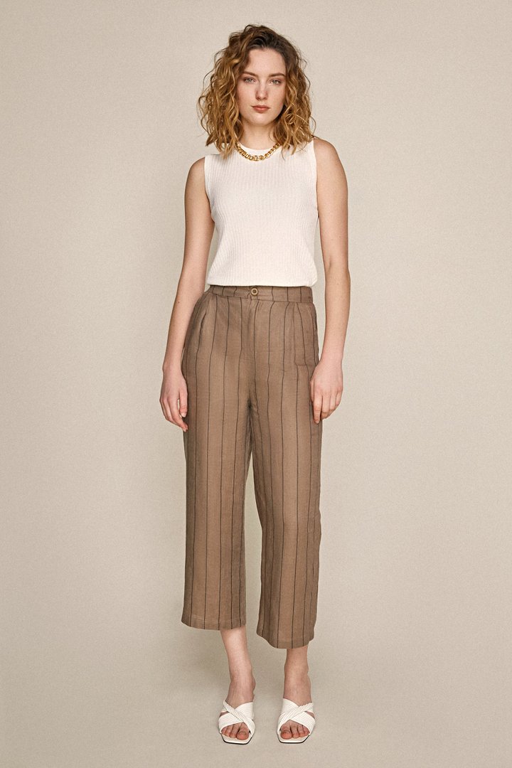 Ivory Round Neck Rib-Knit Tank Top