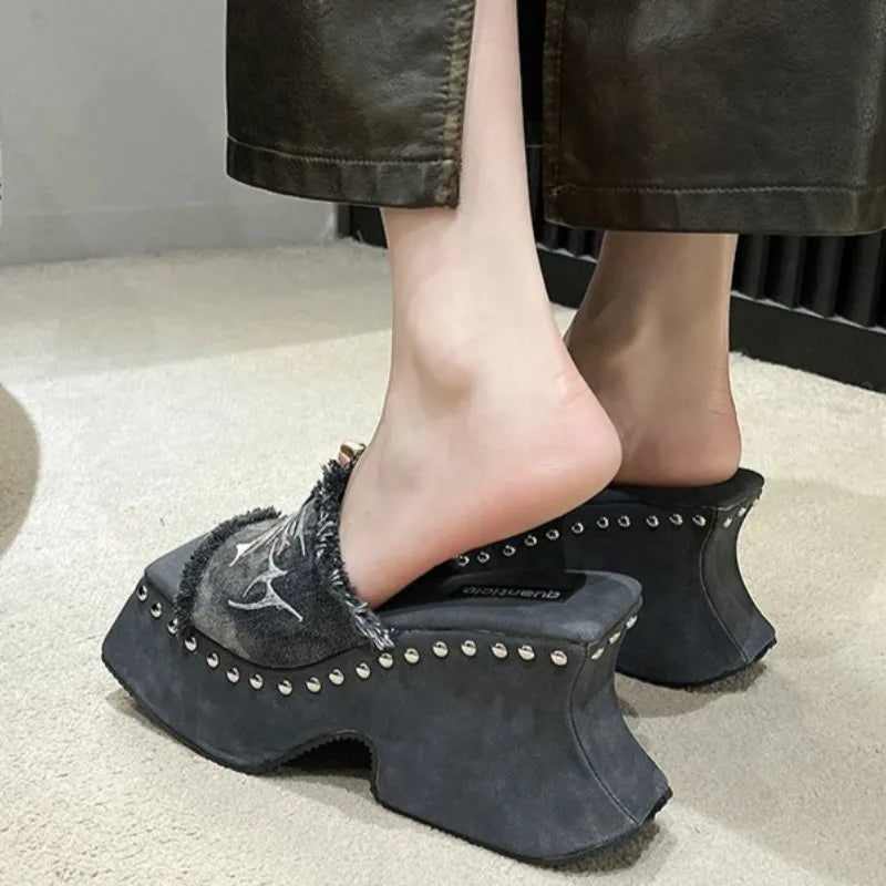 9cm Cool Slippers