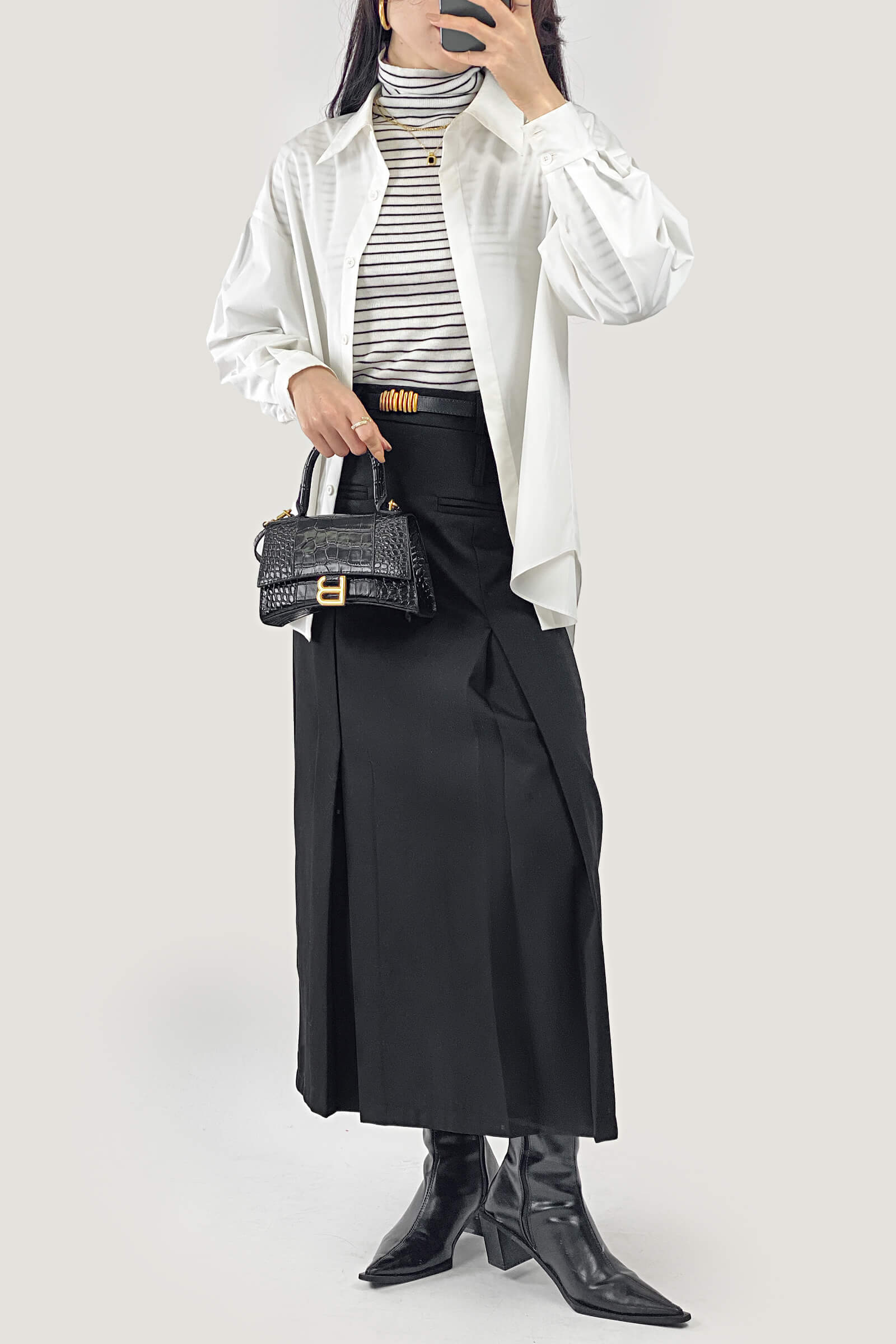 White Button-Up Lantern Sleeve Shirt