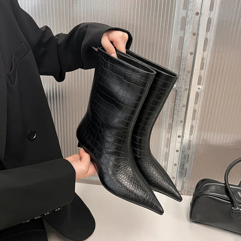 Crocodile grain cowhide Kitten heel Modern Boots