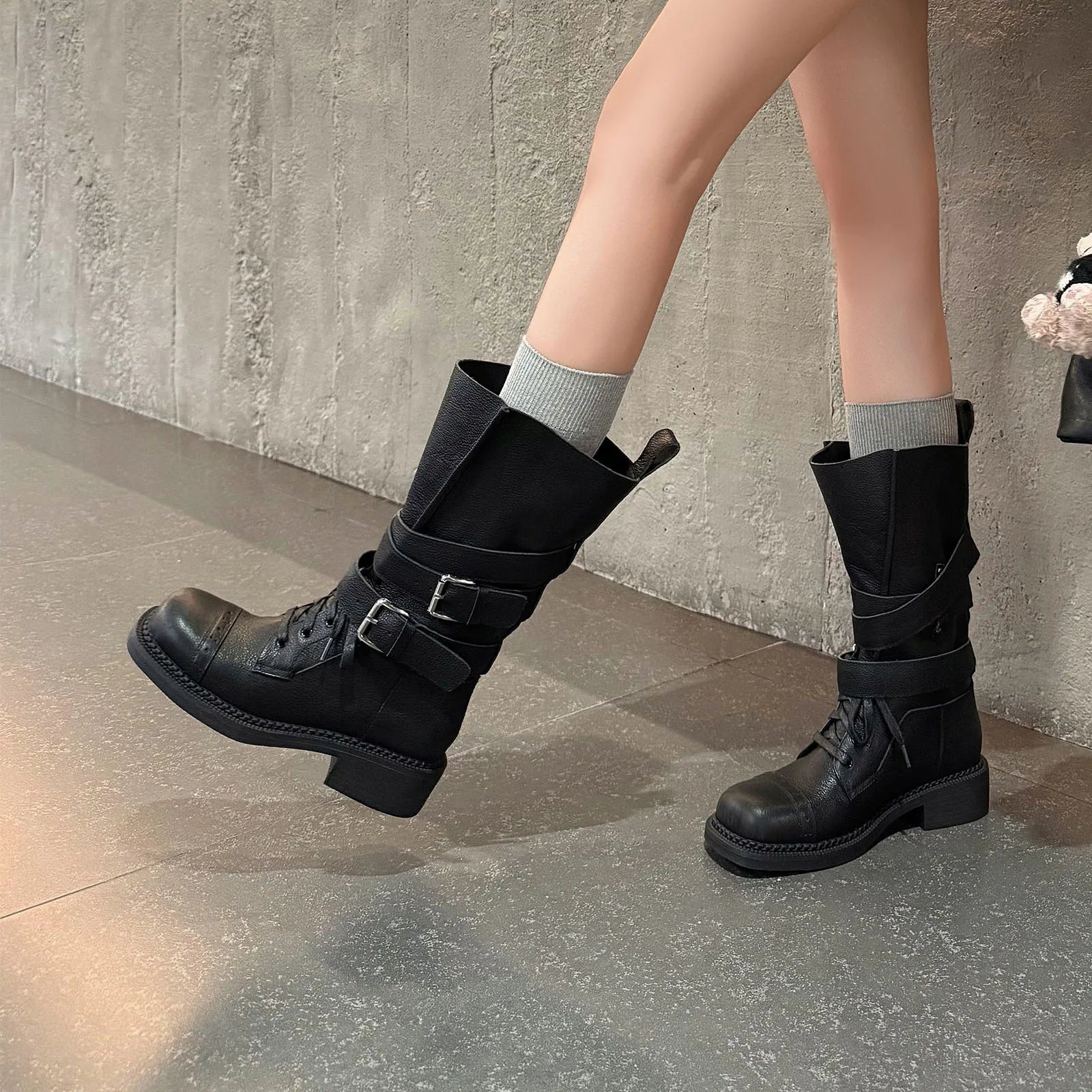 Autumn cowhide Motorcycle Boots