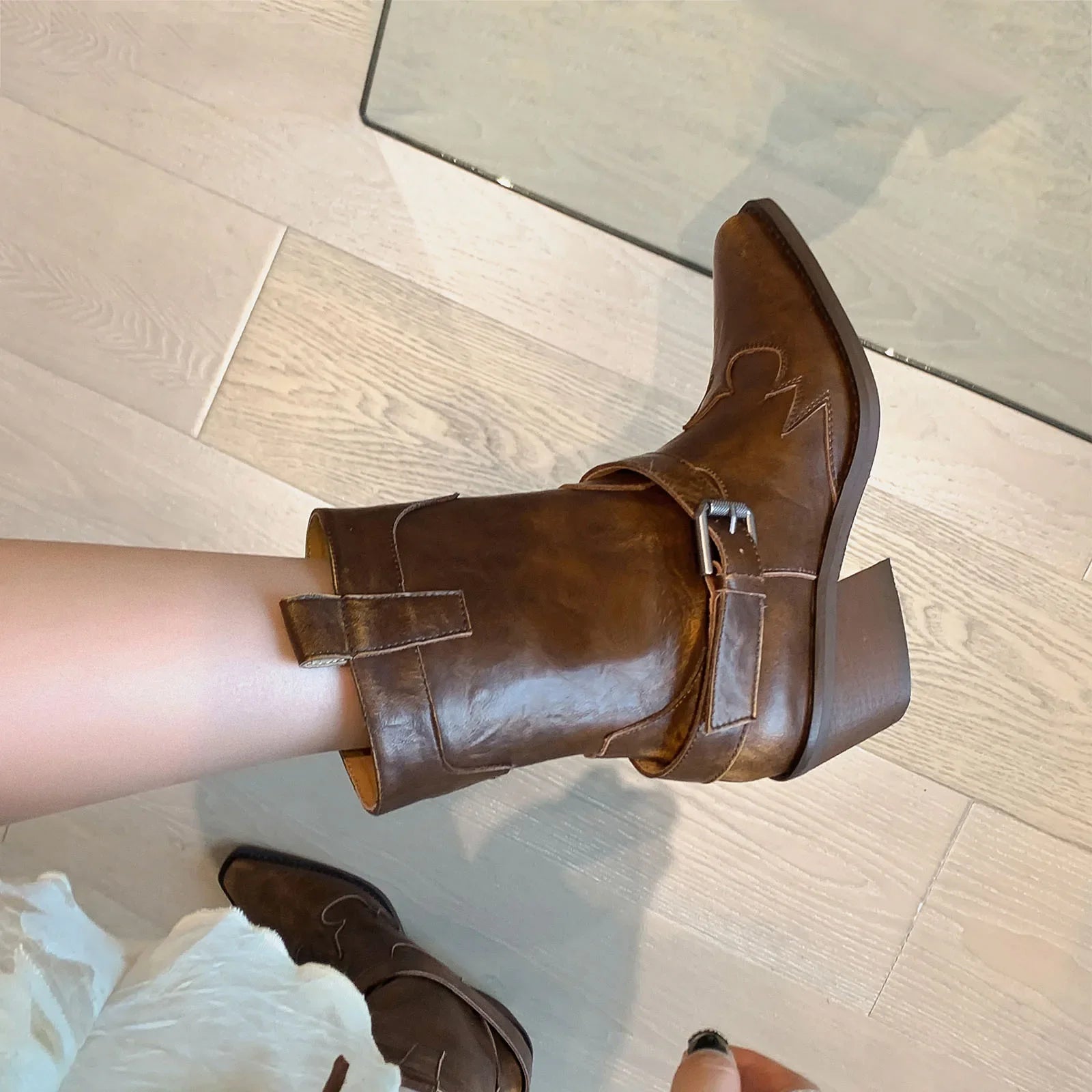Autumn cowhide embroidery Western Boots