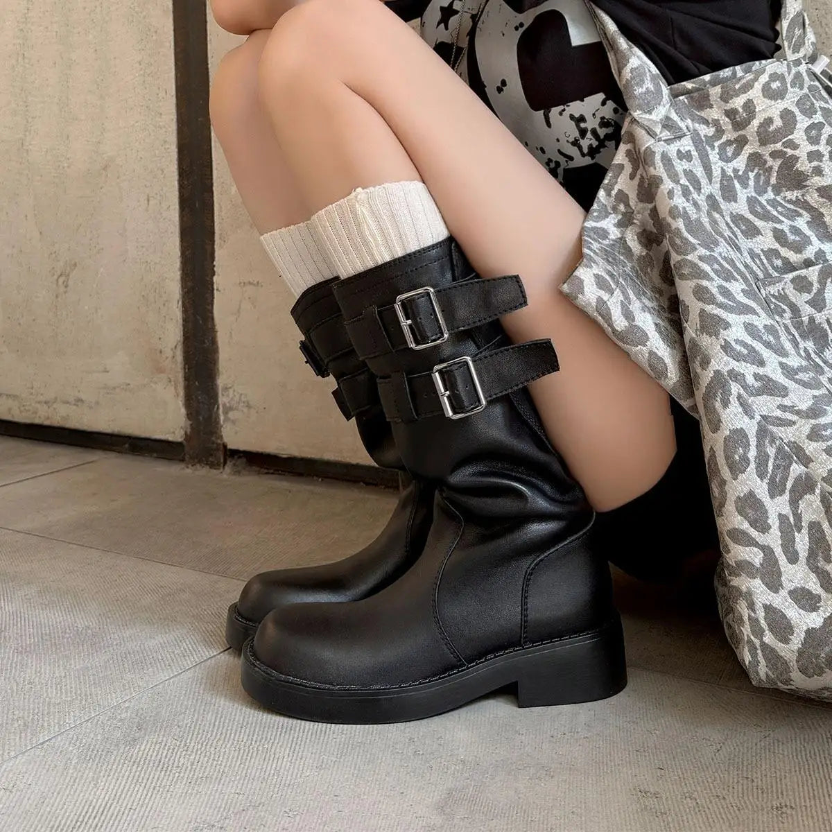 Autumn cowhide Belt buckle Mid-Calf Boots