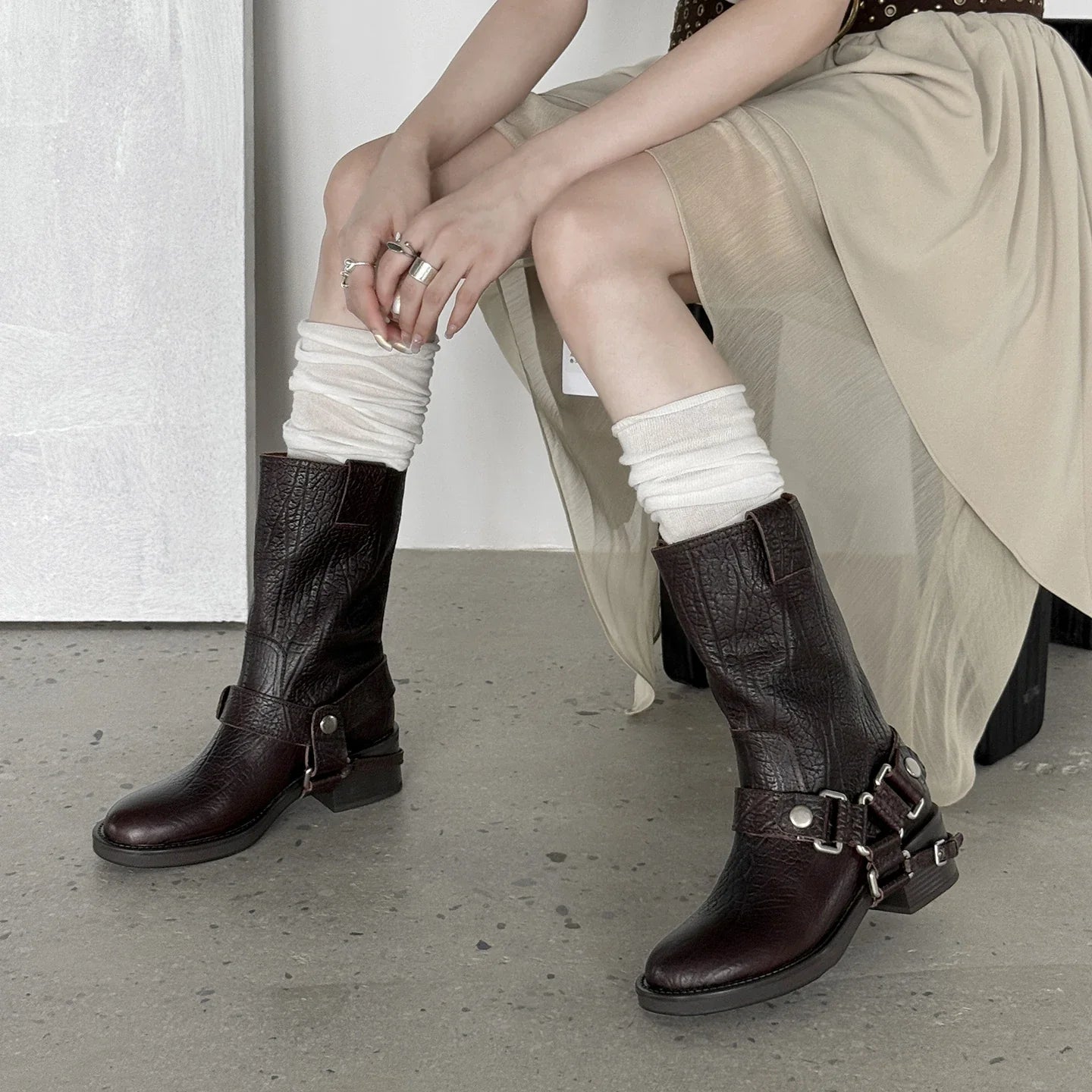 Embossed cowhide Rivet Riding Boots