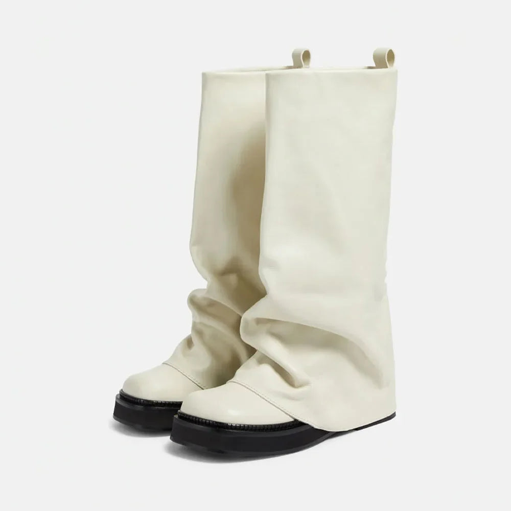 ArdenFurtado Black Trouser legs Knight Boots