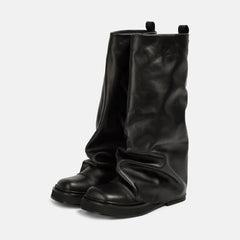 ArdenFurtado Black Trouser legs Knight Boots