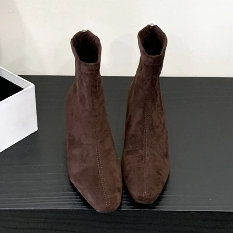 Chunky Heel Back Zip Design Ankle Boots