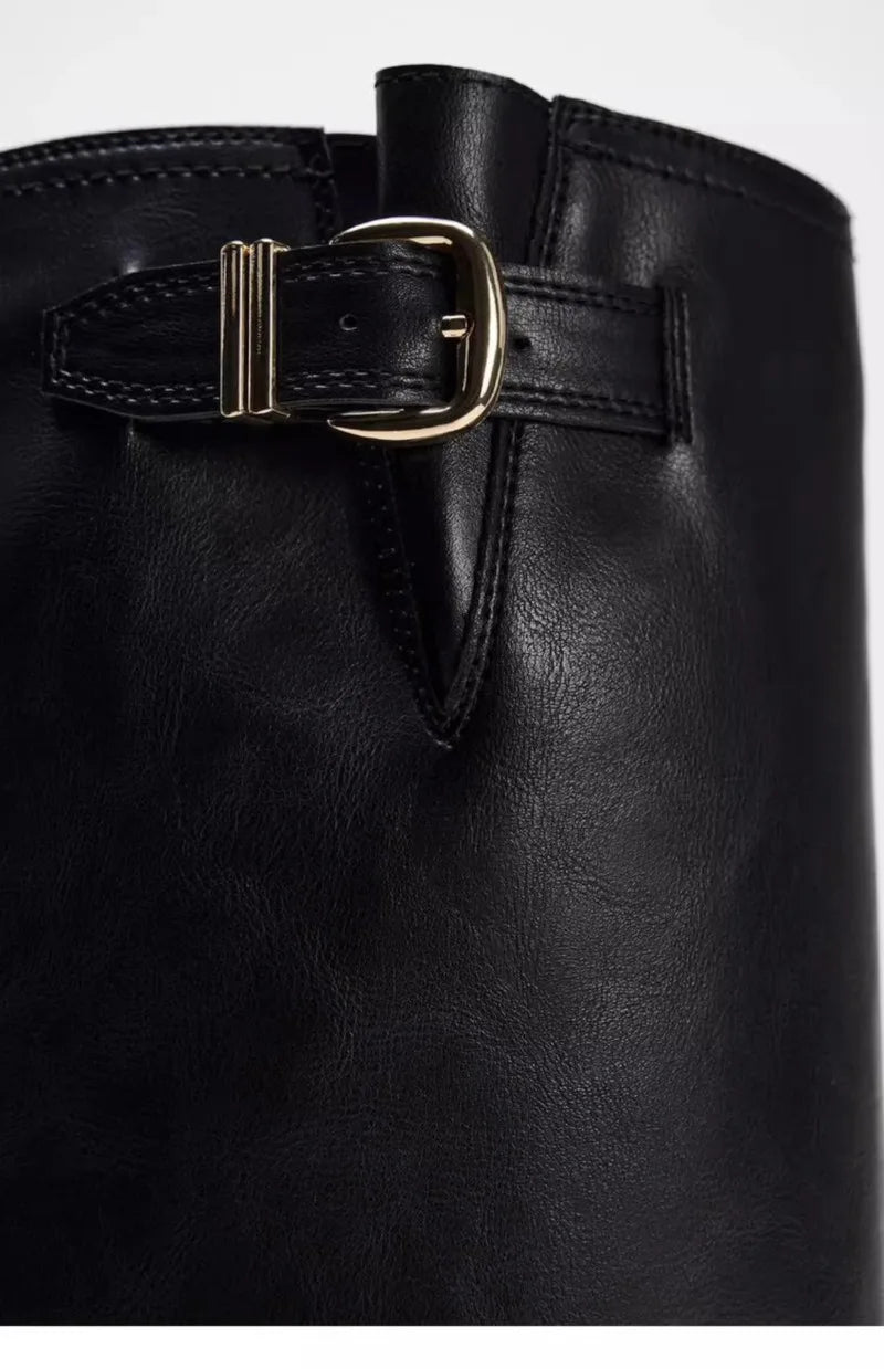 Comfortable Soft Leather Black Knee Boots