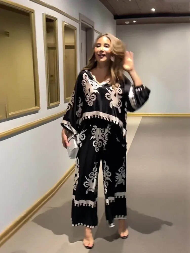 irregular print trousers suite