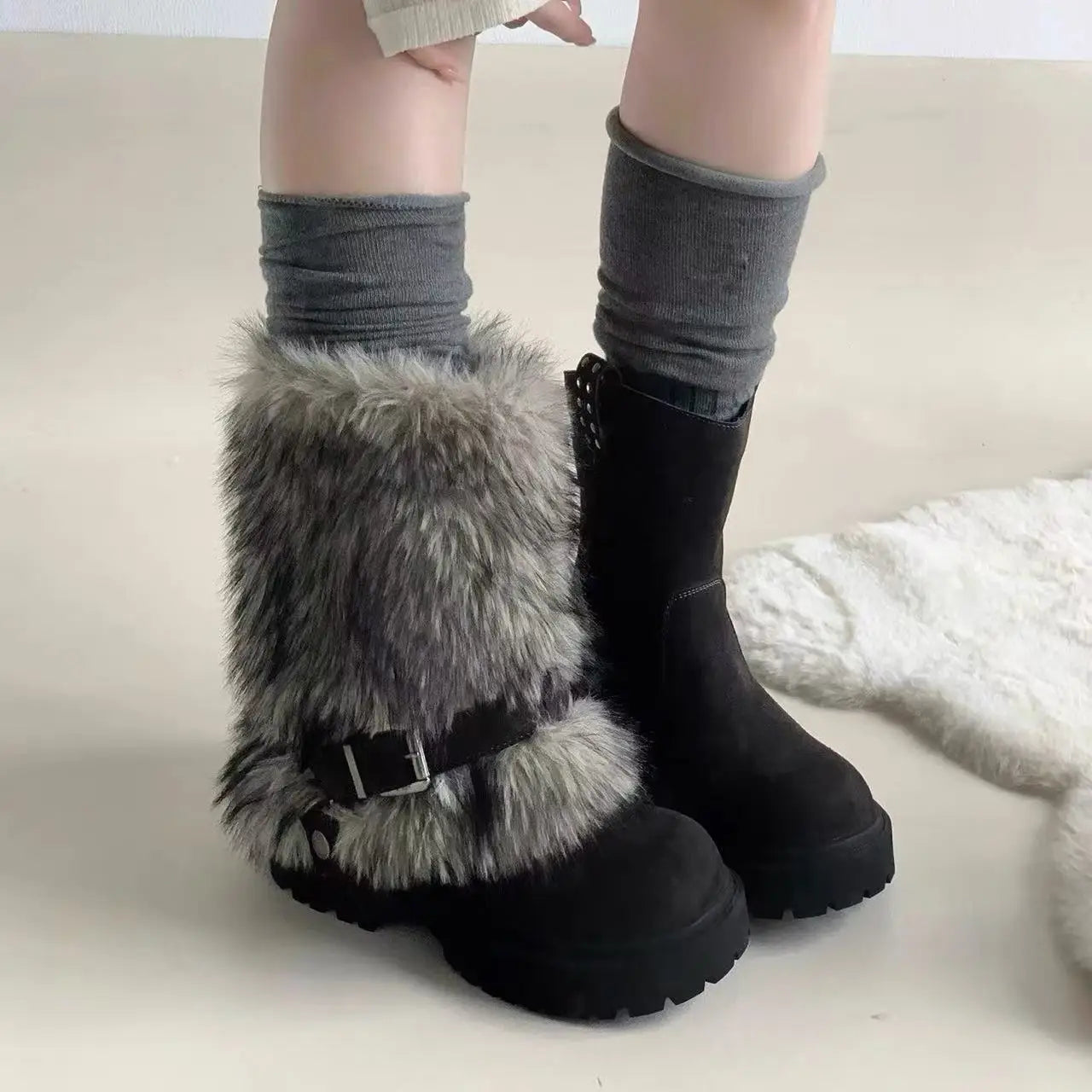 Design Sense: Two Pairs of Fur Anti Slip Girls' Snow Boots