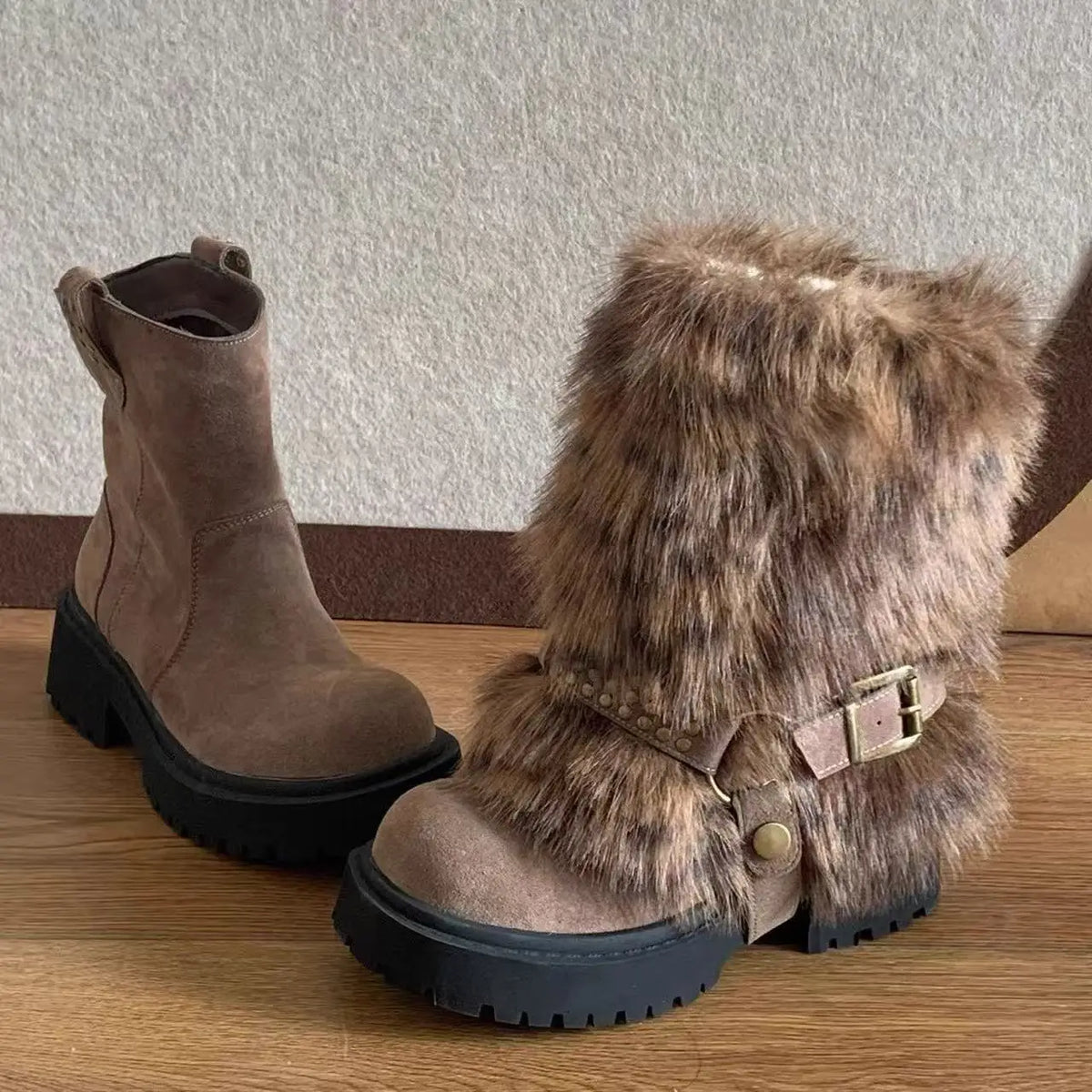 Design Sense: Two Pairs of Fur Anti Slip Girls' Snow Boots