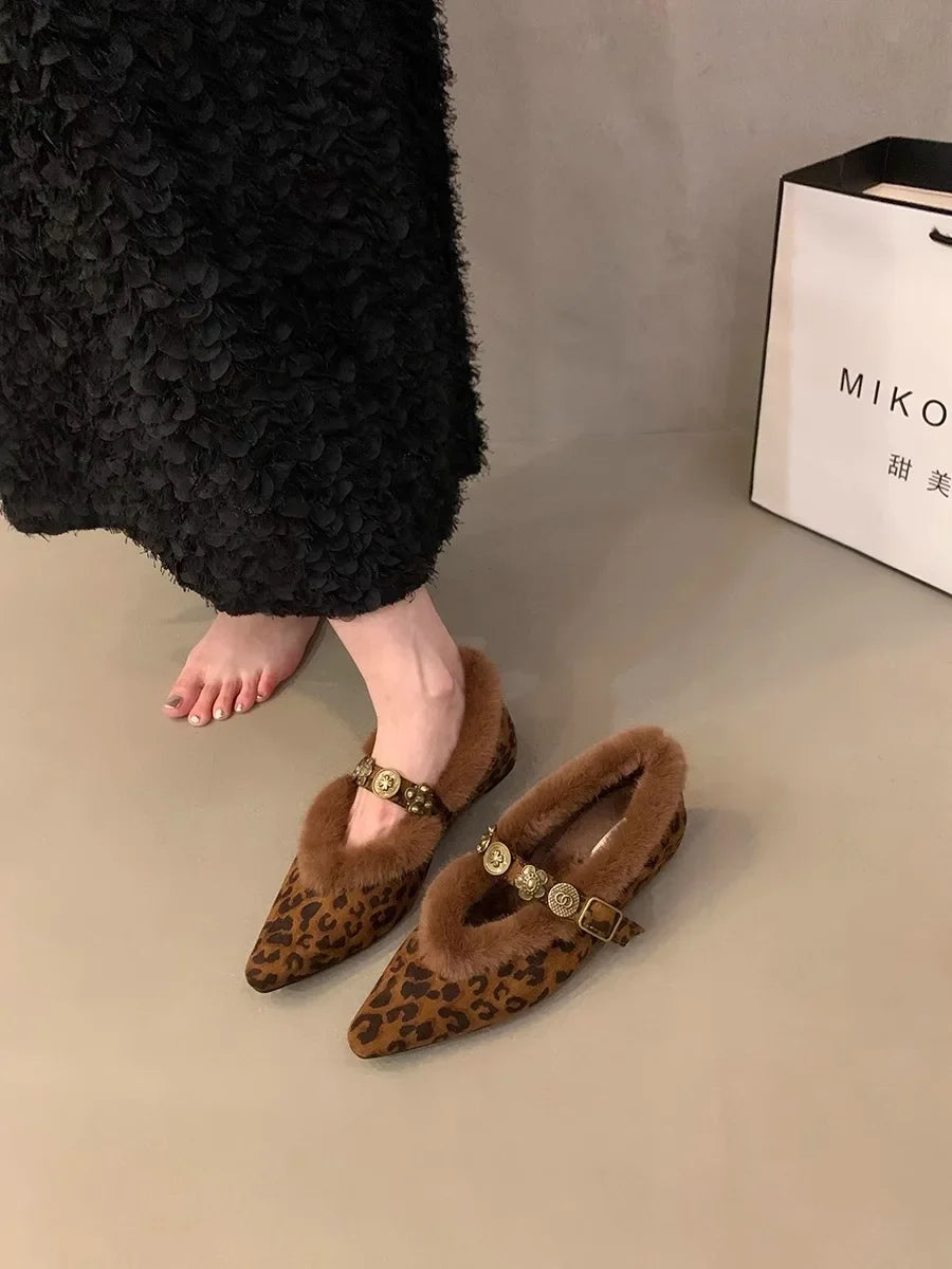Designer Women Winter Pointed Toe Loafers Retro British Style Warm Boots